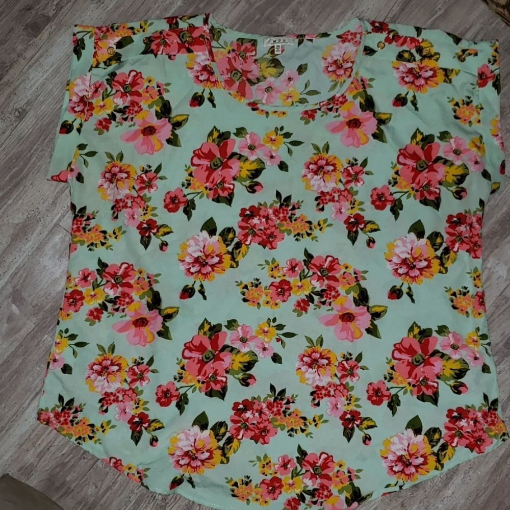 3X Mint Green with Flowers short-sleeved shirt